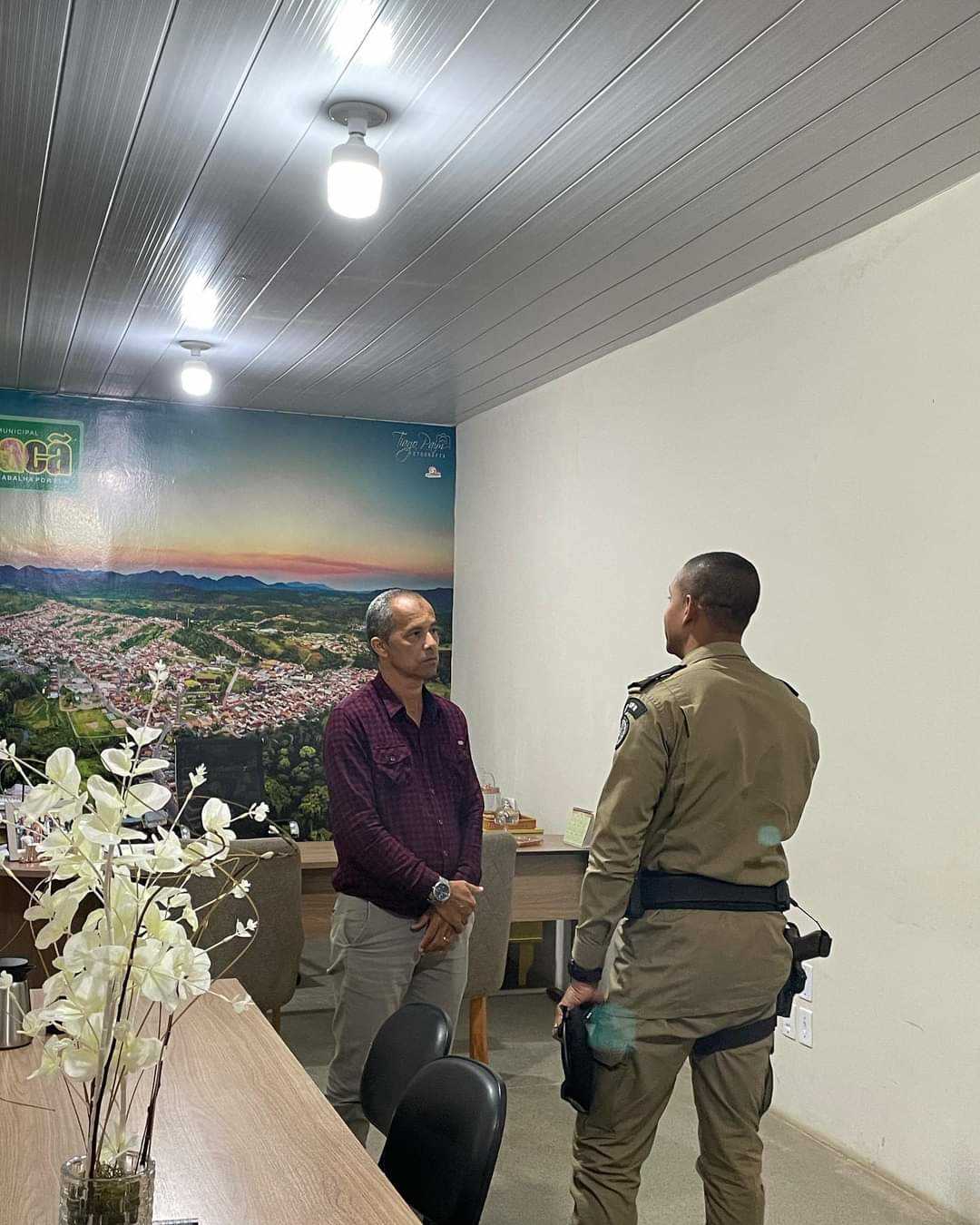 Camacã: Prefeito Paulo do Gás recebe em seu gabinete o novo comandante da 62ª CIPM